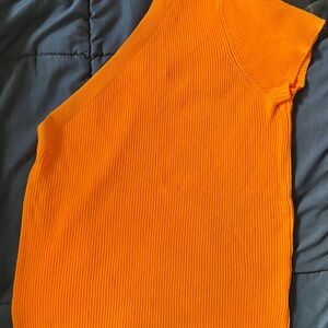 Women’s Nine West. One sleeve top, size Medium